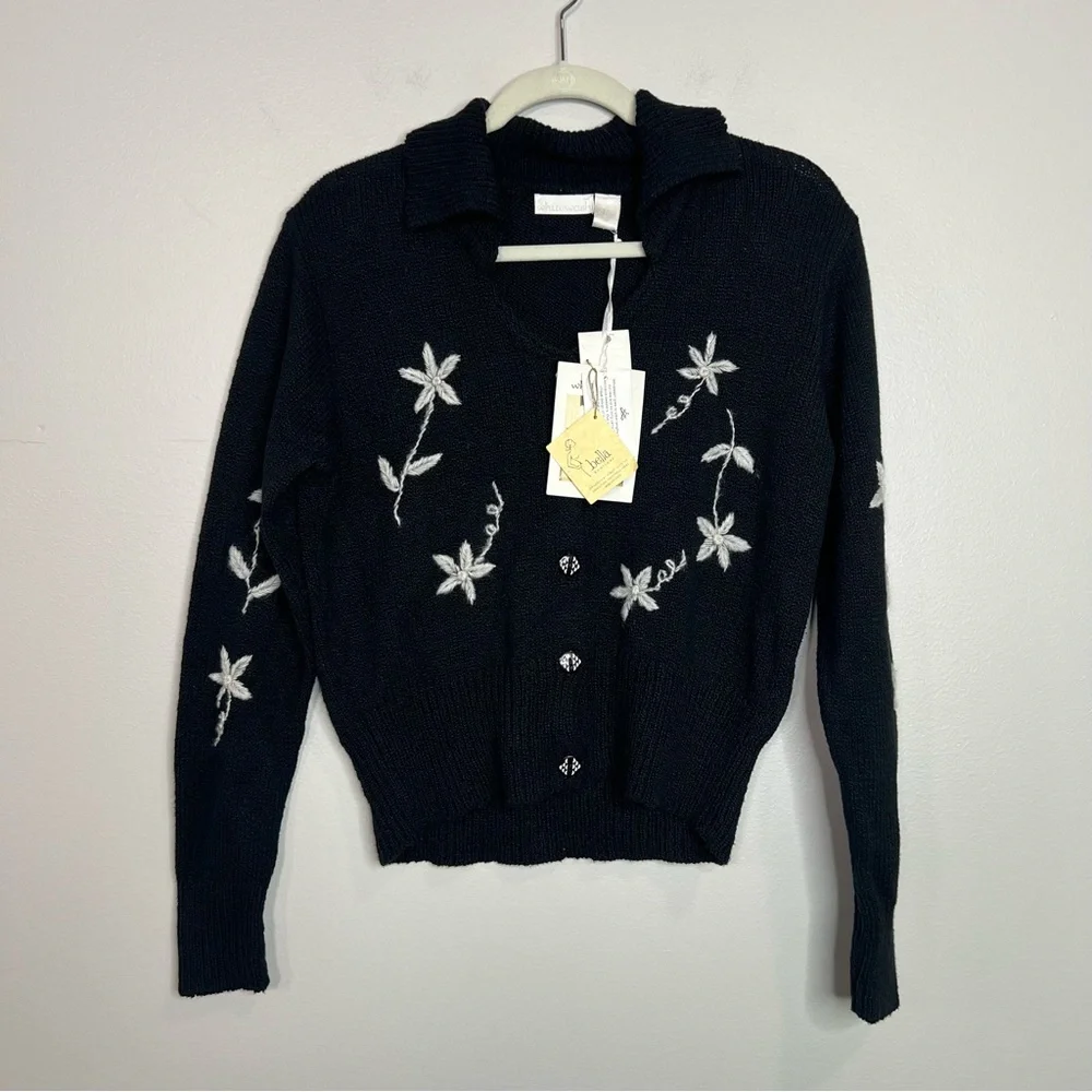 Whitewash Ladimir black and white floral stitch cardigan sweater size Medium